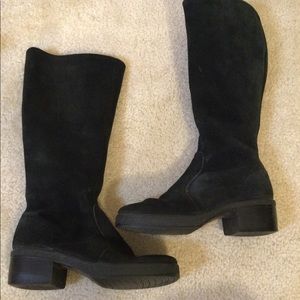 Vintage 1960’s mod leather fur lined boots. Sz 36 .  FINAL SALE.